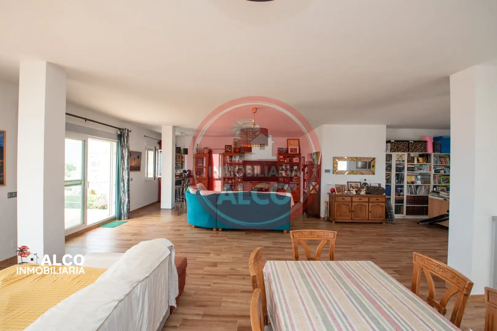 Sala d'estar de Casa o xalet en venda en Torrox amb Terrassa i Piscina