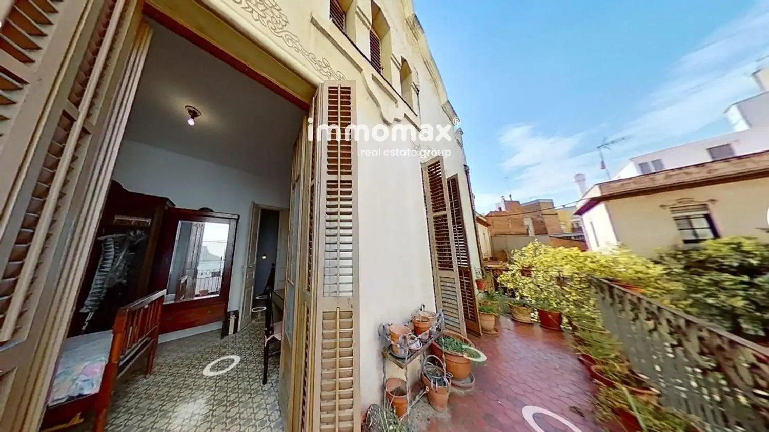 Exterior view of Houses for sale in Sant Feliu de Llobregat  with Air Conditioner, Terrace and Storage room