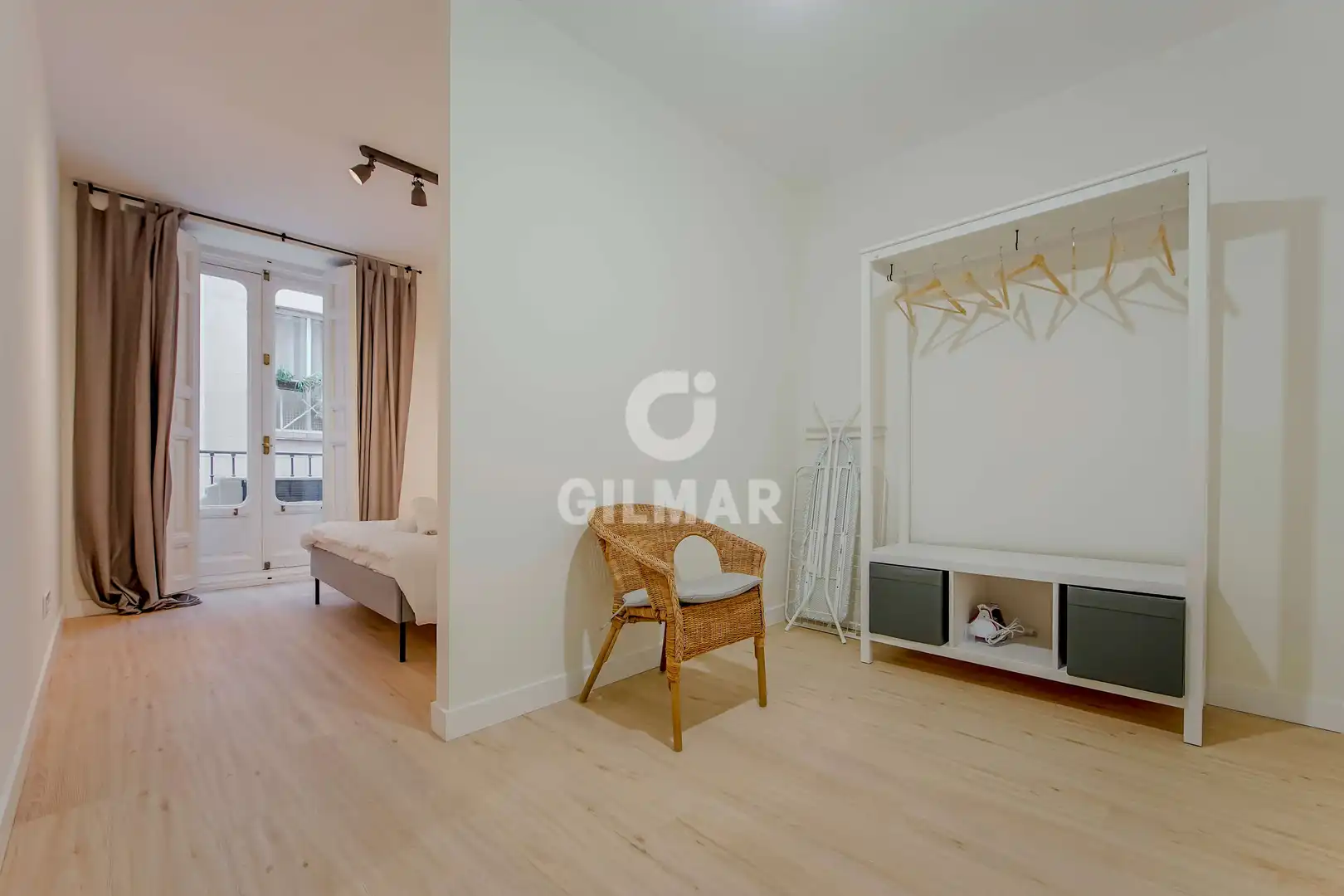 Habitación de Piso en venta en Madrid con Calefacción