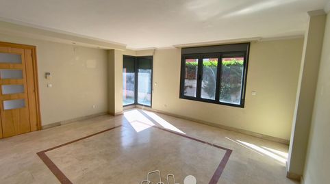 Foto 2 de Casa adosada en venta en Camino del Cabildo, La Victoria - Puente Jardín, Valladolid Capital