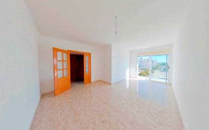 Living room of Flat for sale in Vilafranca del Penedès  with Heating, Terrace and Oven