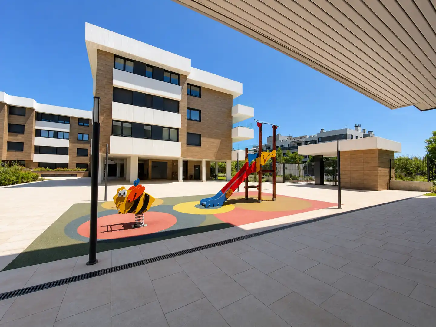 Vista exterior de Àtic de lloguer en Pozuelo de Alarcón amb Aire condicionat, Calefacció i Terrassa