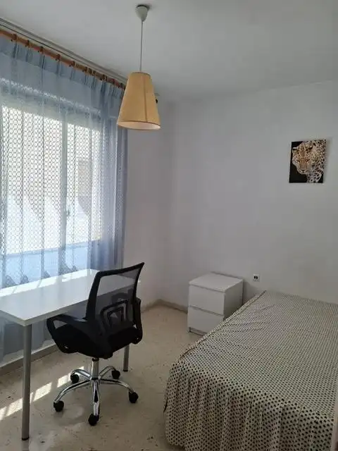 Habitación de Piso de alquiler en Murcia con Terraza y Amueblado