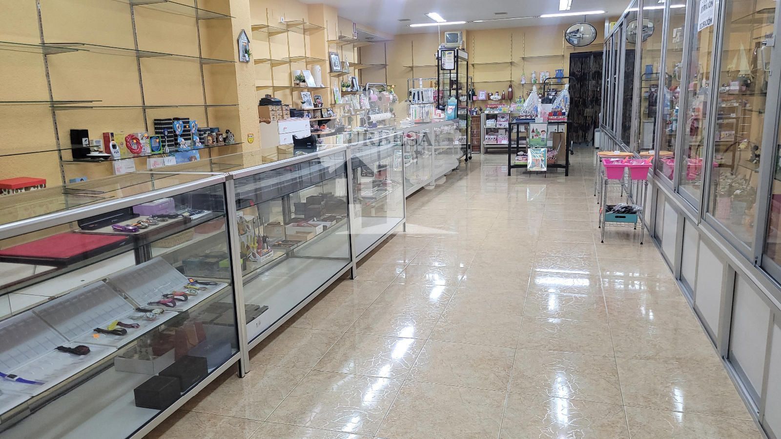 Local de alquiler en Motril  ciudad