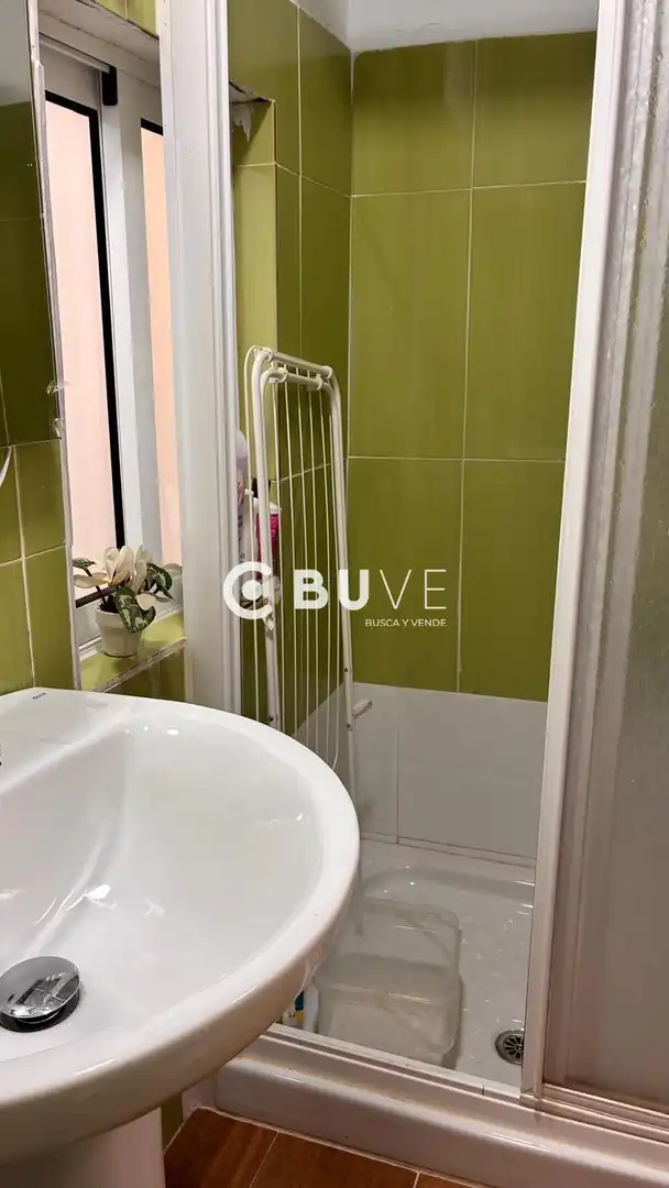 Baño de Estudio en venta en Rota con Aire acondicionado, Calefacción y Parquet