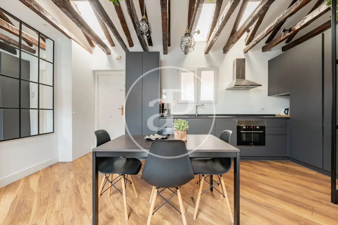 Esszimmer von Dachboden zum Verkauf in Madrid mit Klimaanlage, Heizung und Abstellraum