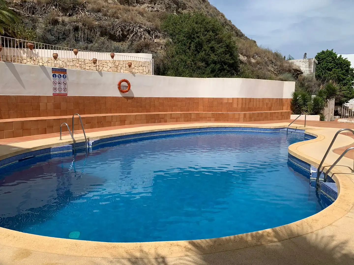 Piscina de Apartament de lloguer en Mojácar amb Aire condicionat, Calefacció i Terrassa