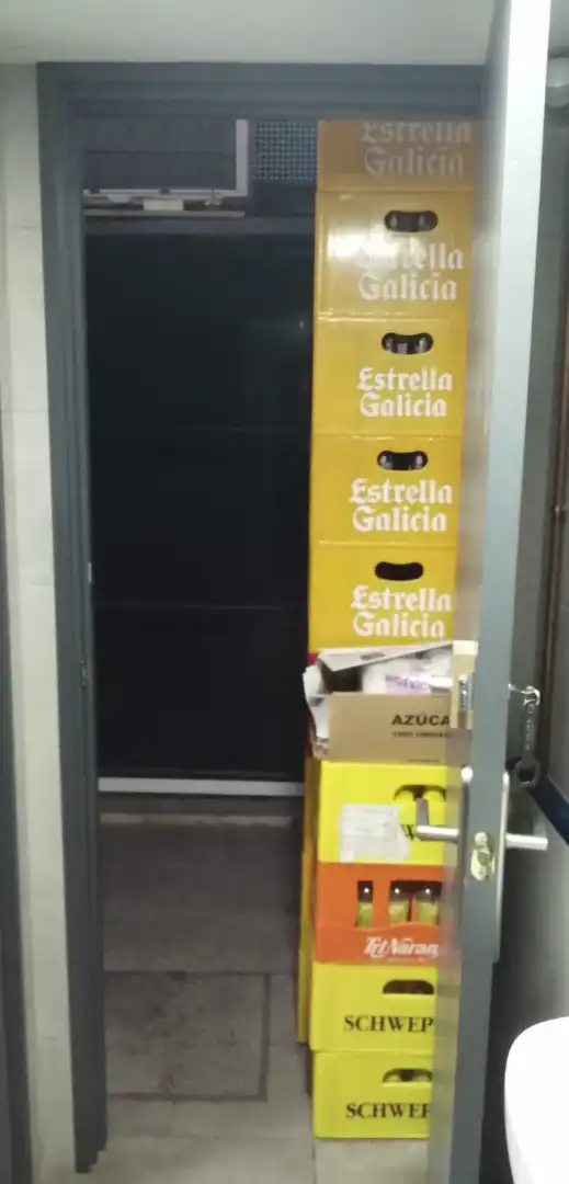 Local en traspaso en Vilanova i la Geltrú con Aire acondicionado, Calefacción y Terraza
