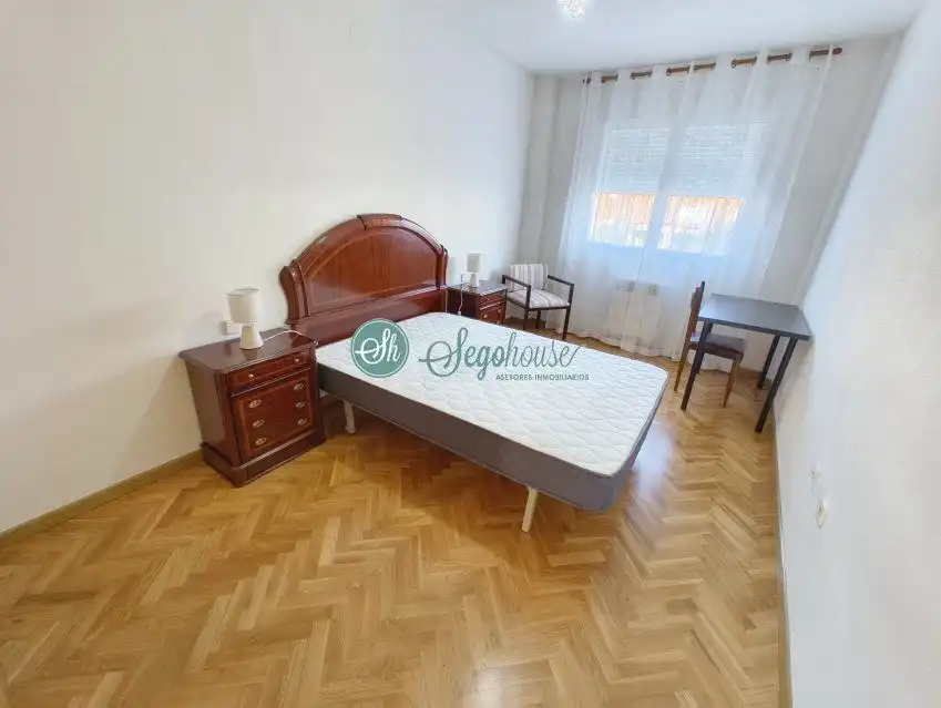 Schlafzimmer von Wohnung zur Miete in Segovia mit Heizung, Parkett und Terrasse