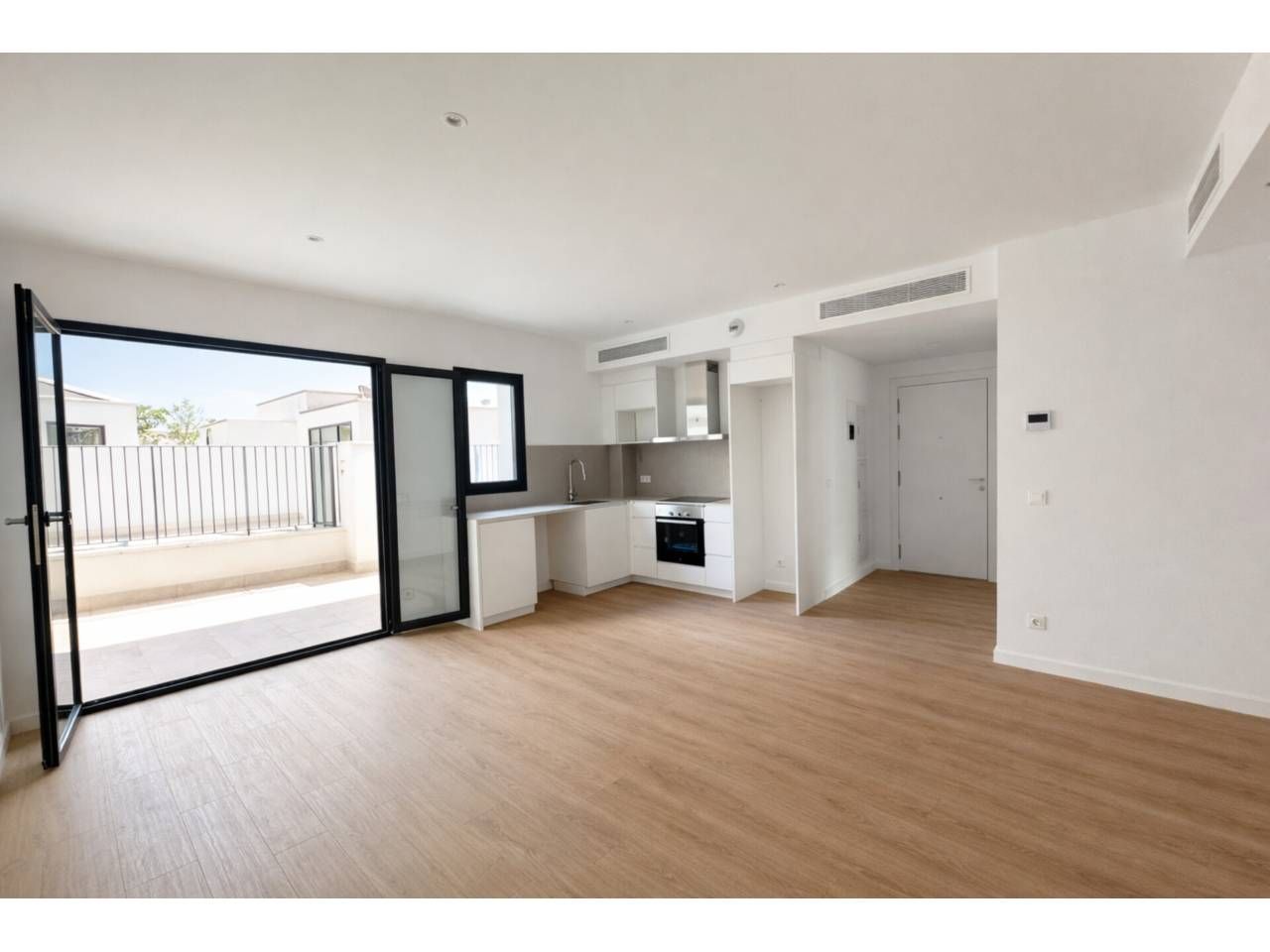 Bedroom of Flat for sale in Sabadell  with Terrace and Community pool