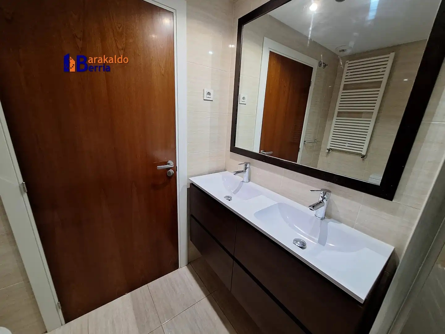 Baño de Apartamento en venta en Barakaldo  con Calefacción