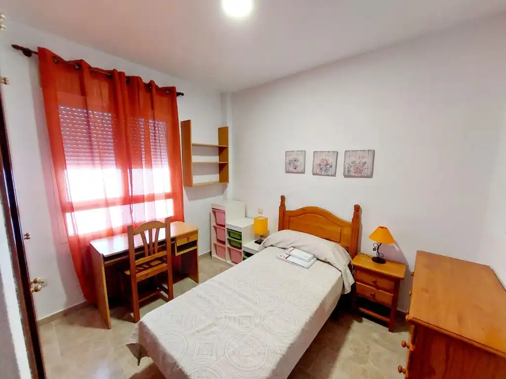 Apartament de lloguer a Avenida Sinforiano Madroñero, Valdepasillas - La Paz - Huerta Rosales