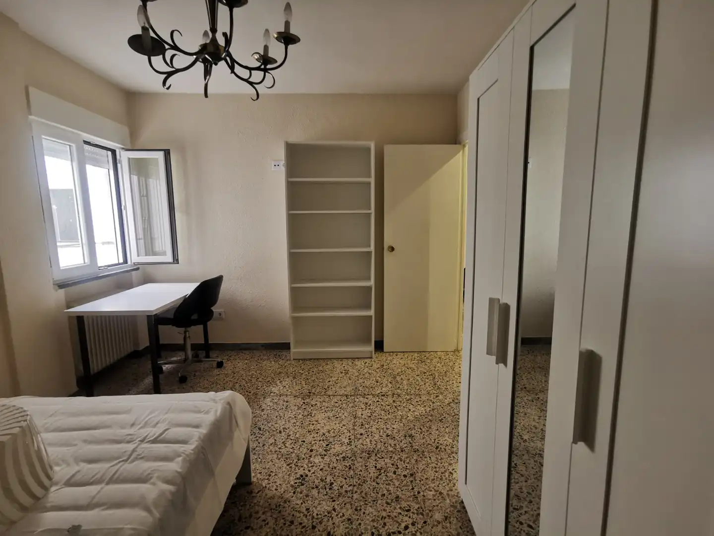 Bedroom of Flat for rent in Salamanca  with Heating, Furnished and Oven