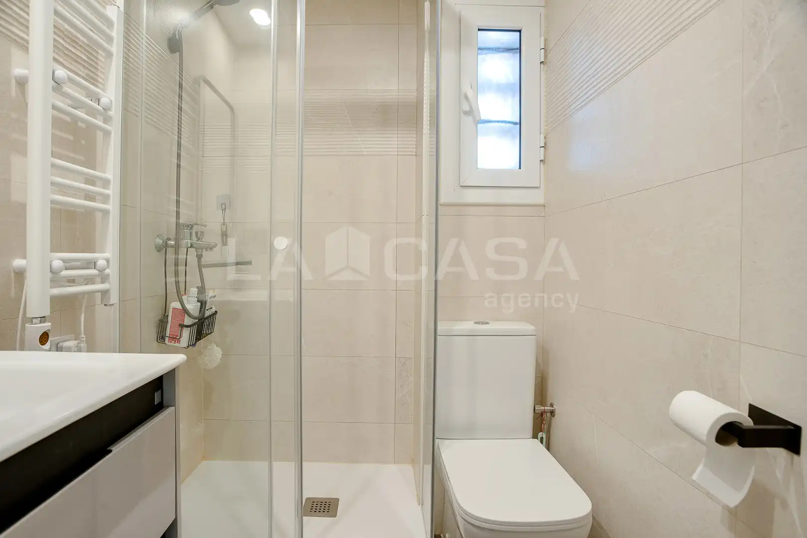 Bathroom of Flat for sale in Sant Adrià de Besòs  with Heating and Balcony