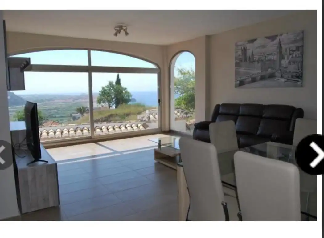 Sala de estar de Casa o chalet en venta en Salobreña con Amueblado