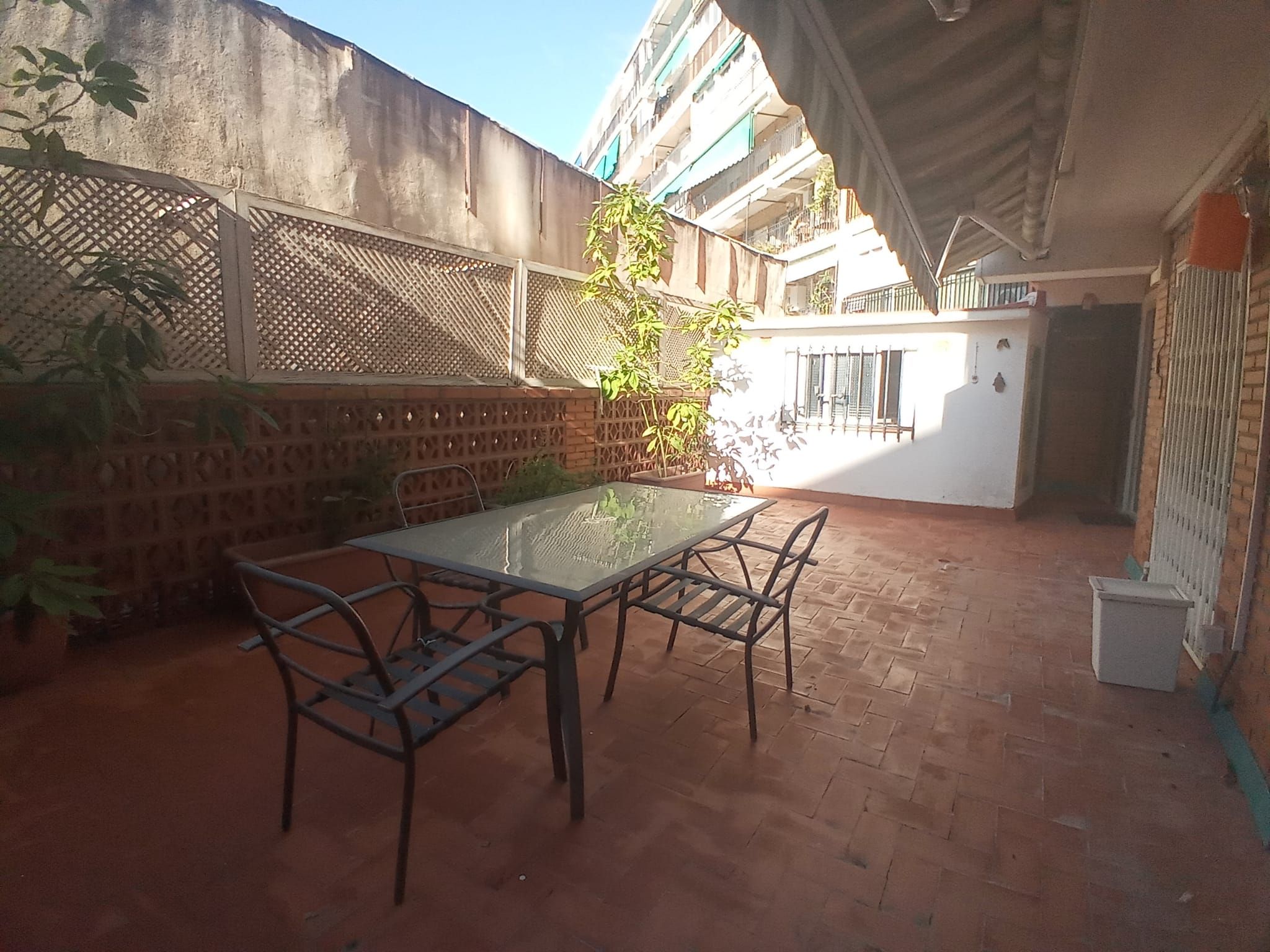 Terrassa de Pis per a compartir en  Valencia Capital amb Aire condicionat, Parquet i Terrassa