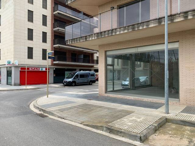 Local comercial en Venta en Els Esquirols