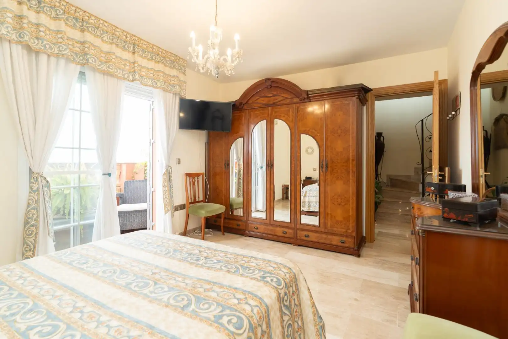 Dormitori de Casa o xalet en venda en Motril amb Aire condicionat, Jardí privat i Terrassa