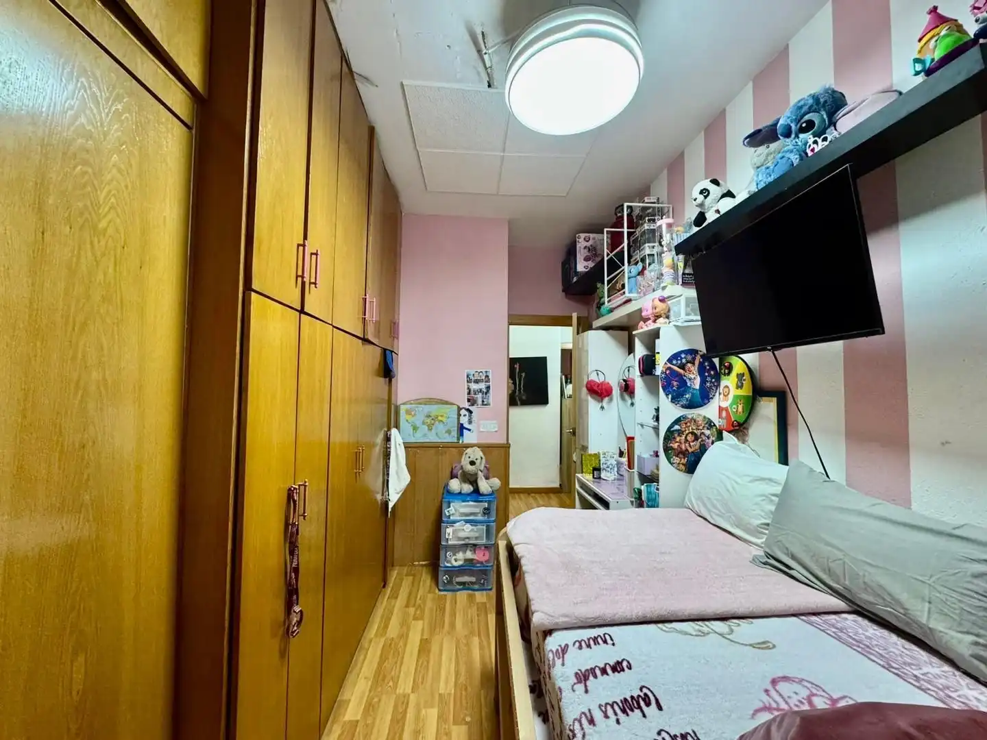 Bedroom of Flat for sale in Badalona  with Air Conditioner and Heating