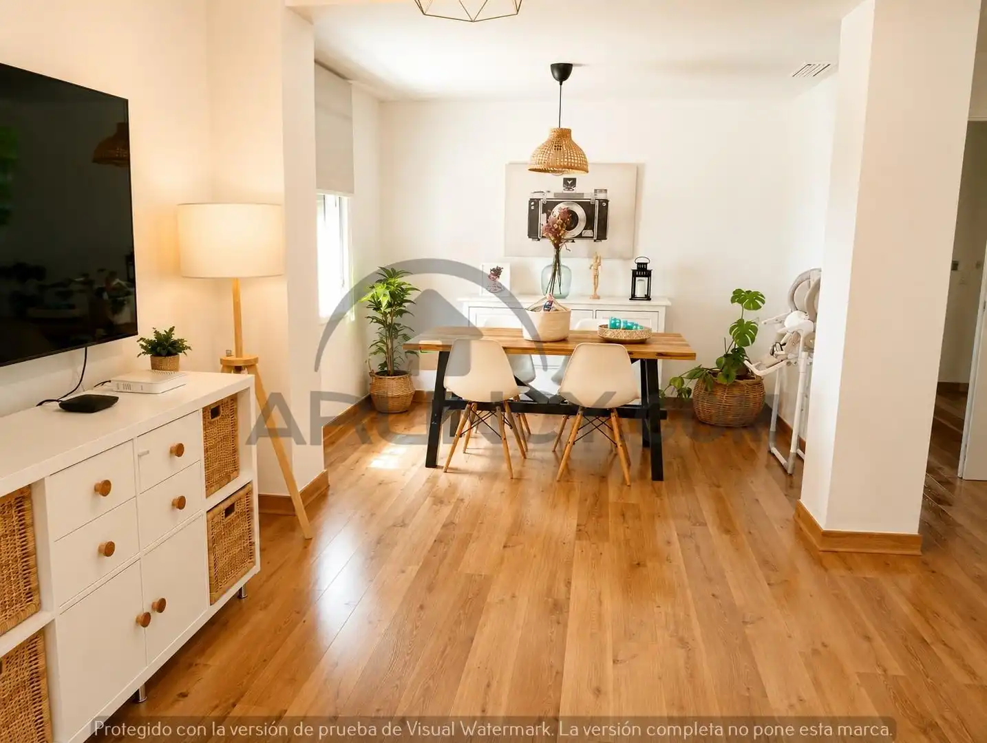 Comedor de Casa adosada en venta en Alcalá de Guadaira con Aire acondicionado, Calefacción y Jardín privado