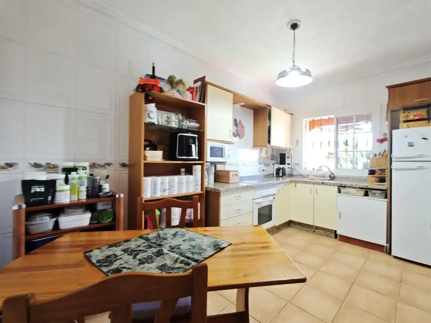 Cocina de Casa o chalet en venta en El Rosario con Jardín privado, Trastero y Piscina