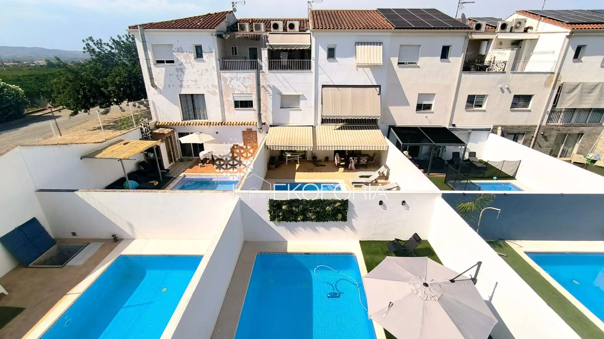 Piscina de Casa adosada en venta en Beneixida con Aire acondicionado, Calefacción y Jardín privado