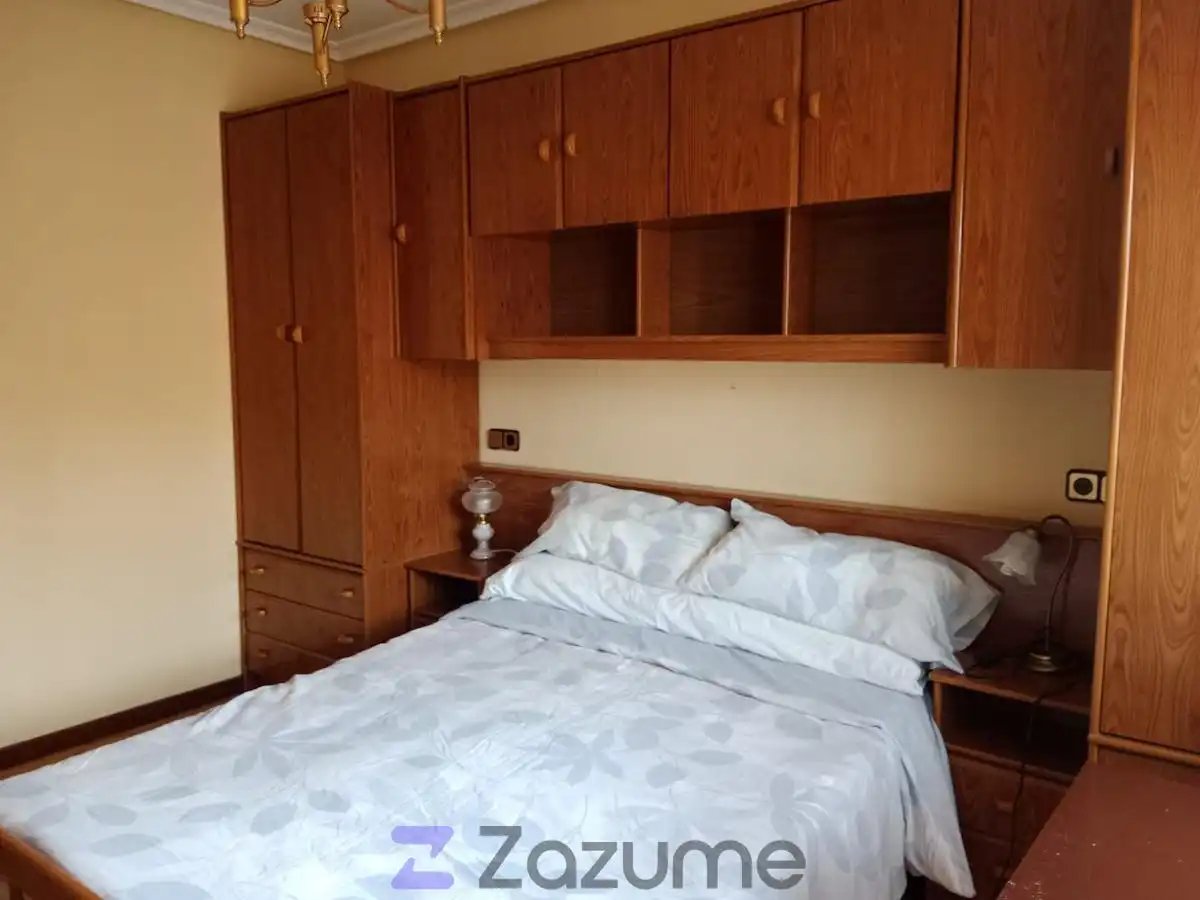 Habitación de Piso de alquiler en Siero con Aire acondicionado, Calefacción y Trastero