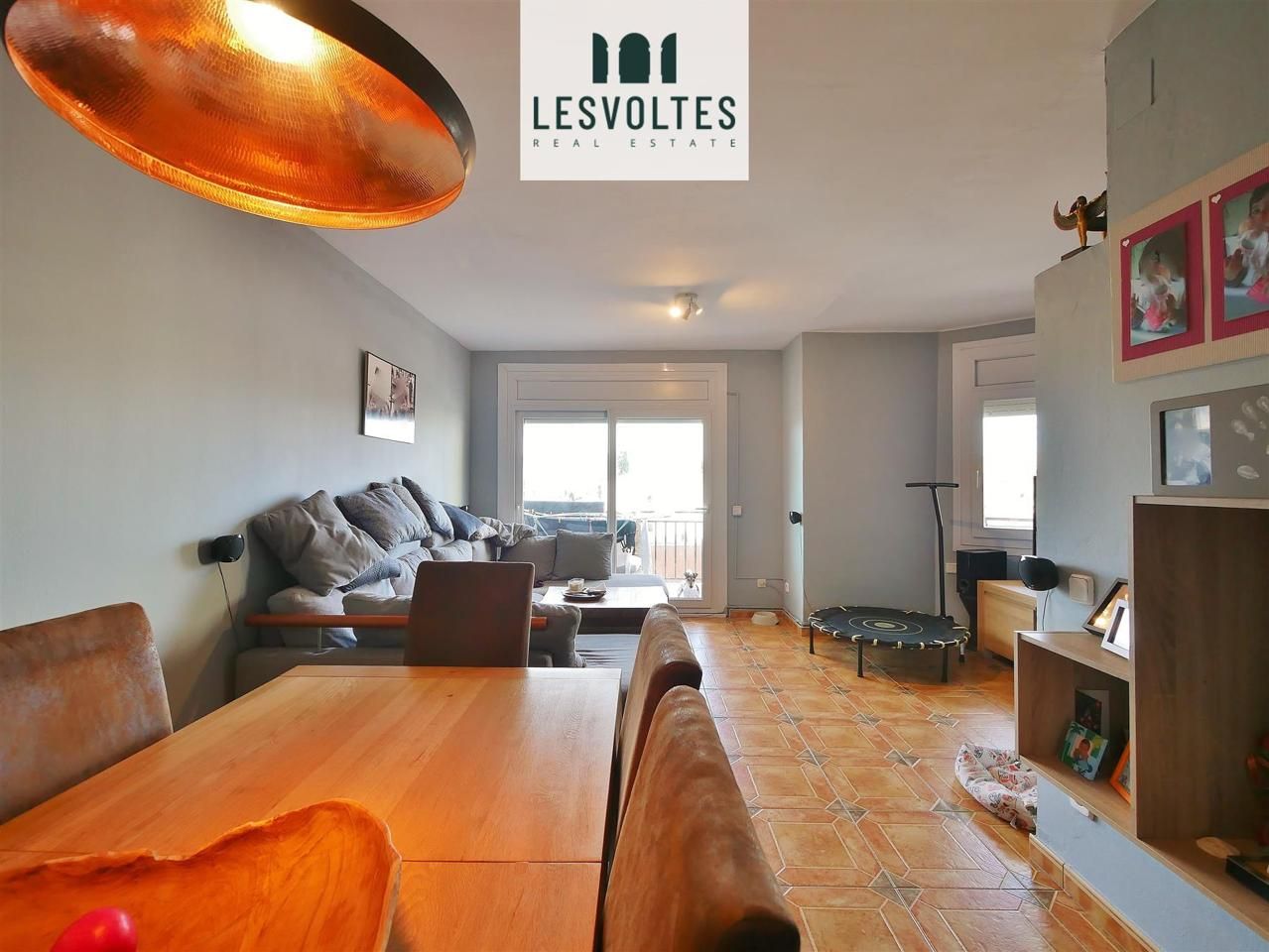 Living room of Flat for sale in Palafrugell  with Heating, Furnished and Balcony