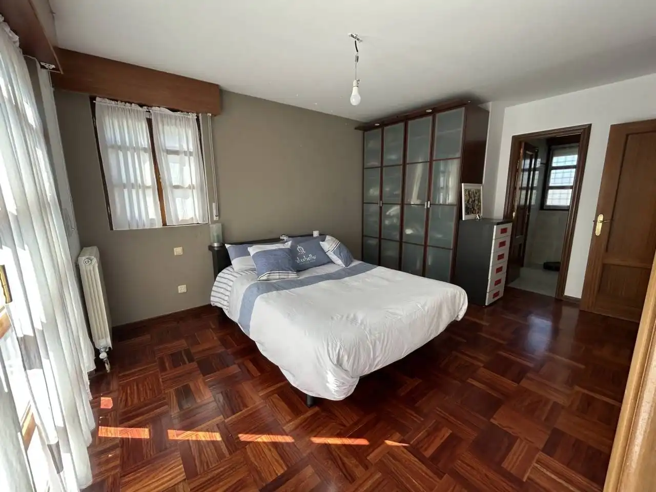 Habitación de Casa o chalet en venta en Castrillo del Val con Calefacción, Jardín privado y Terraza