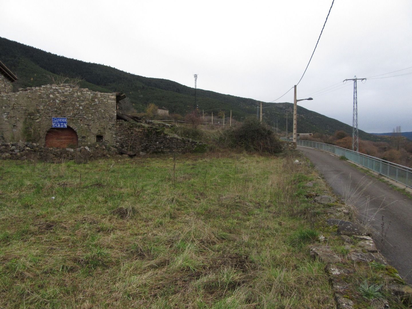 House or chalet for sale in Yésero  with Private garden