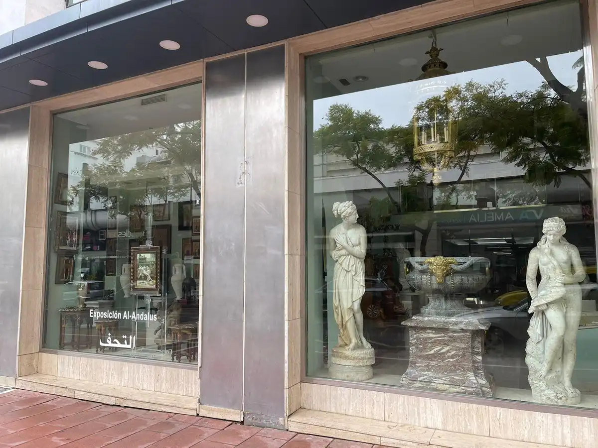 Gewerbefläche zum Verkauf in Avenida de Julio Iglesias, imagen 2