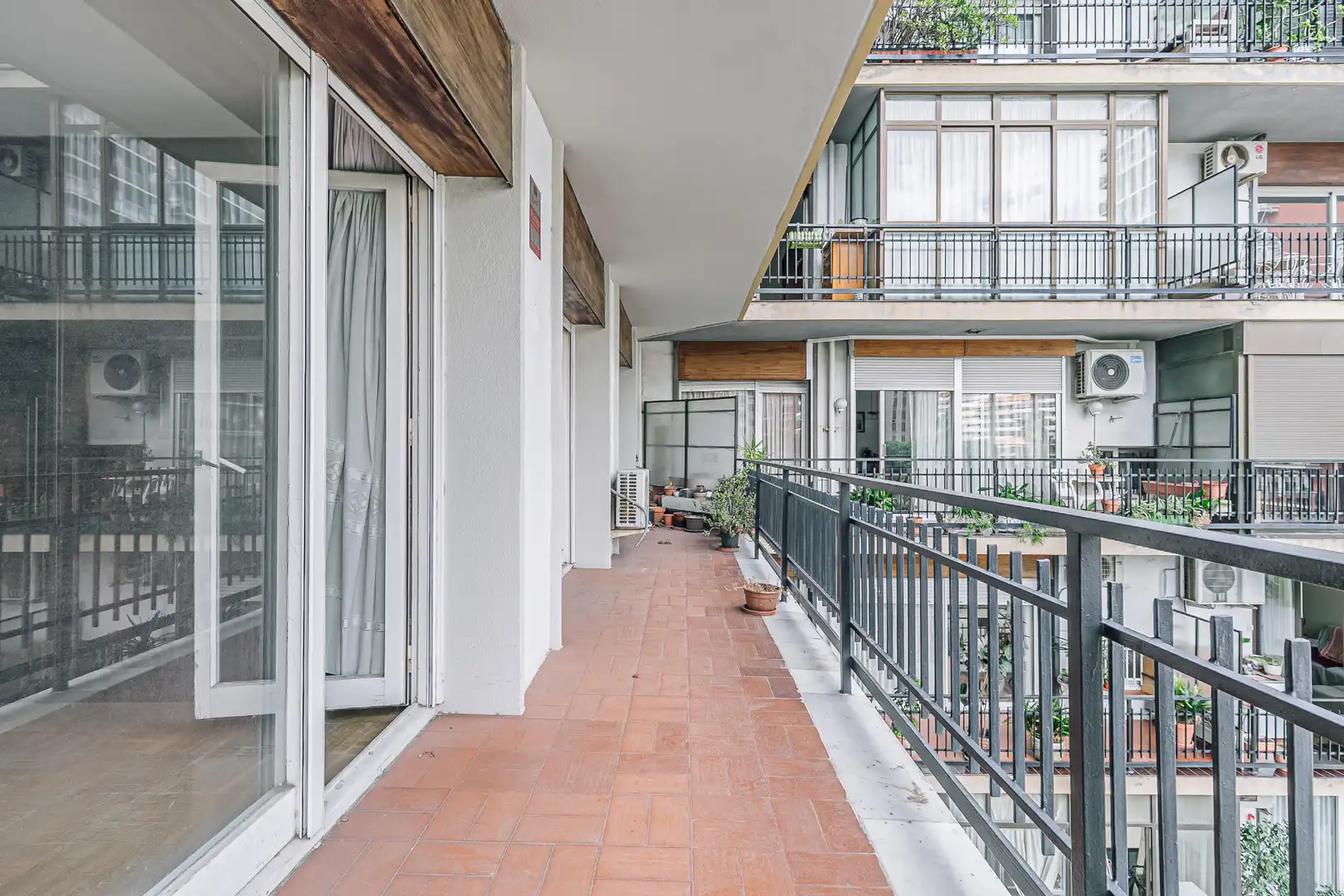Flat with terrace for sale in Gran Via de Carles III, imagen 8