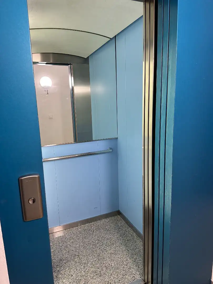 Bany de Pis en venda en Jaén amb Aire condicionat, Calefacció i Moblat