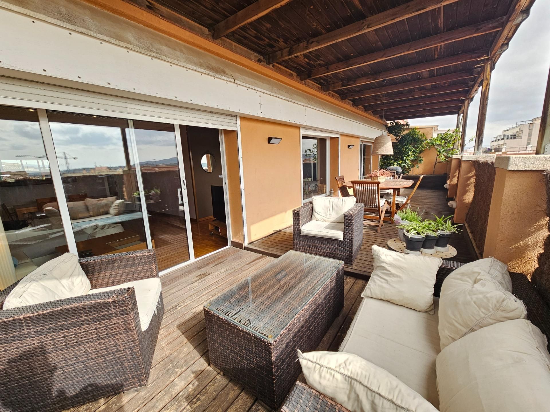 Terrasse von Dachboden zum Verkauf in Vilafranca del Penedès mit Terrasse, Abstellraum und Balkon