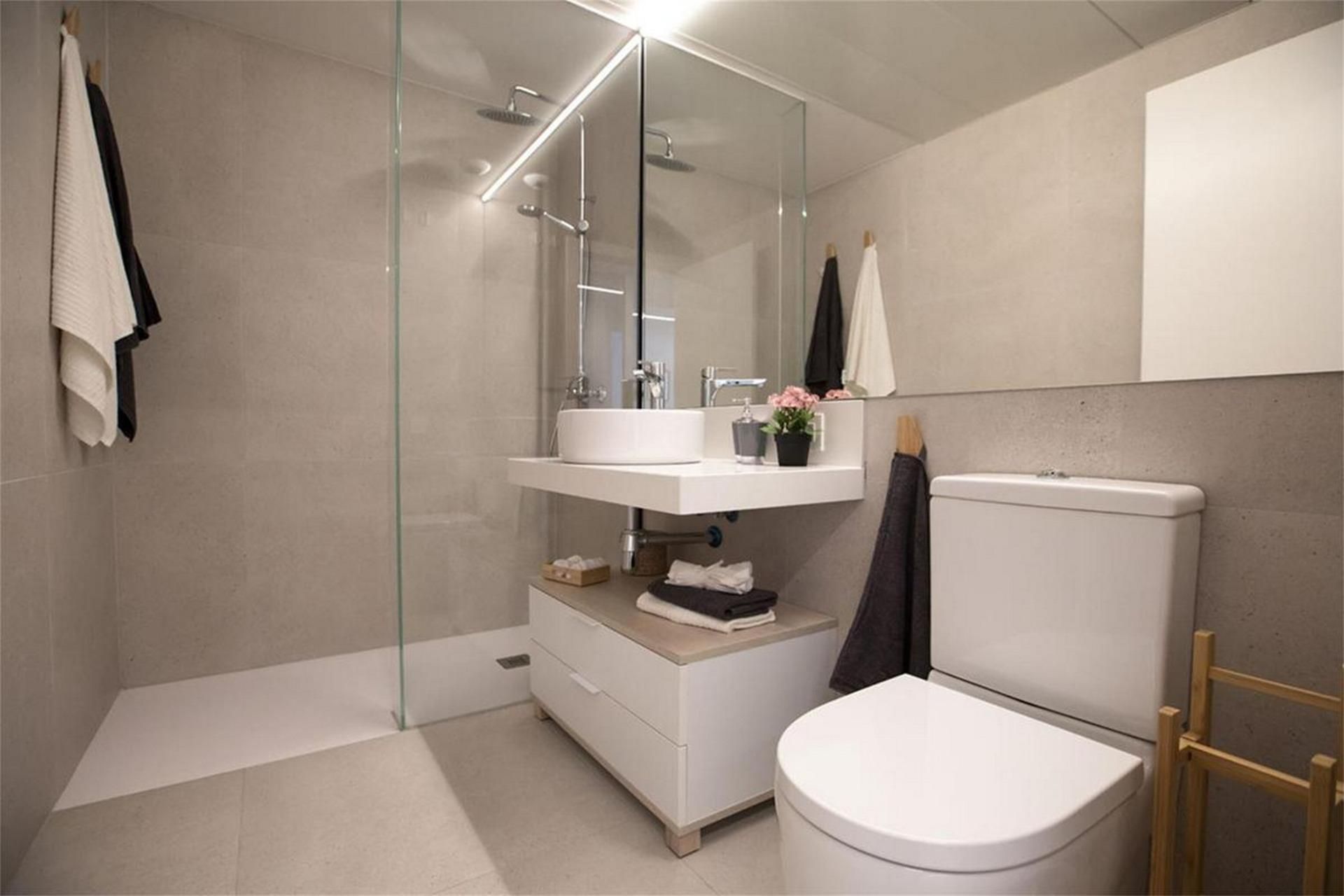 Baño de Apartamento de alquiler en Las Palmas de Gran Canaria con Aire acondicionado y Balcón