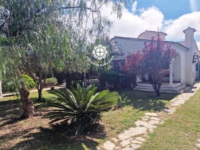 Casa-chalet en Venta en OSCA en Mar Cambrils