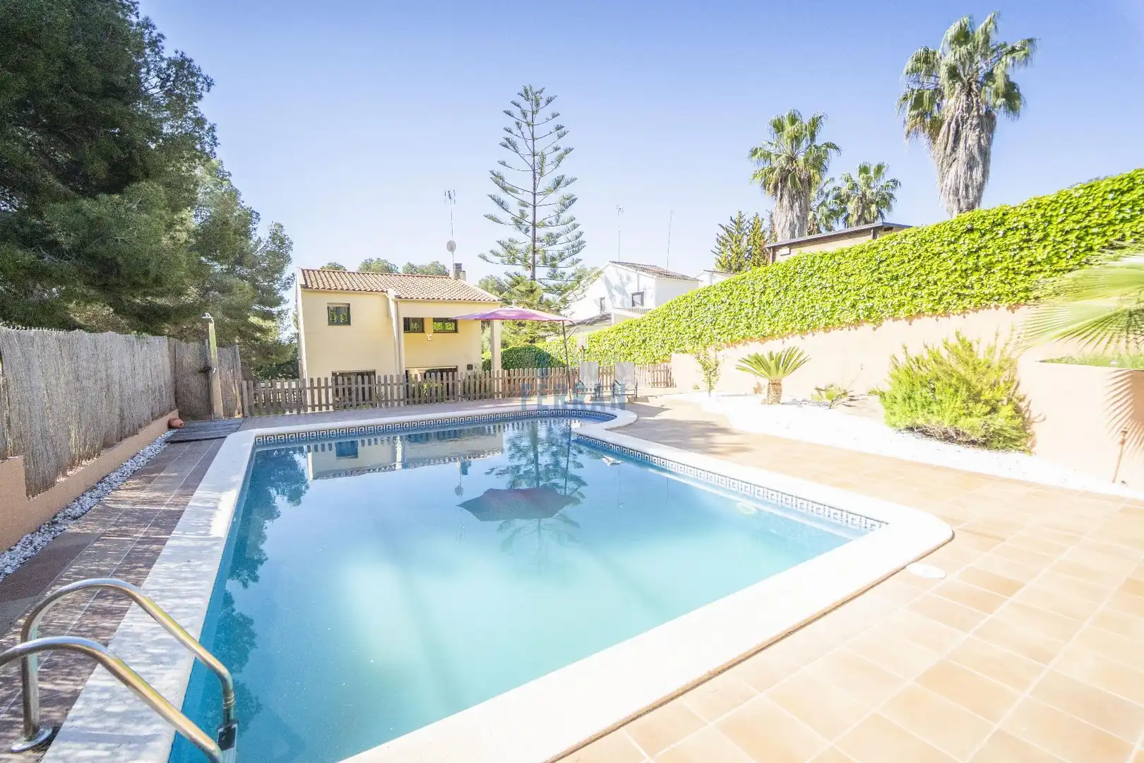Piscina de Casa o chalet en venta en El Vendrell con Calefacción, Parquet y Terraza