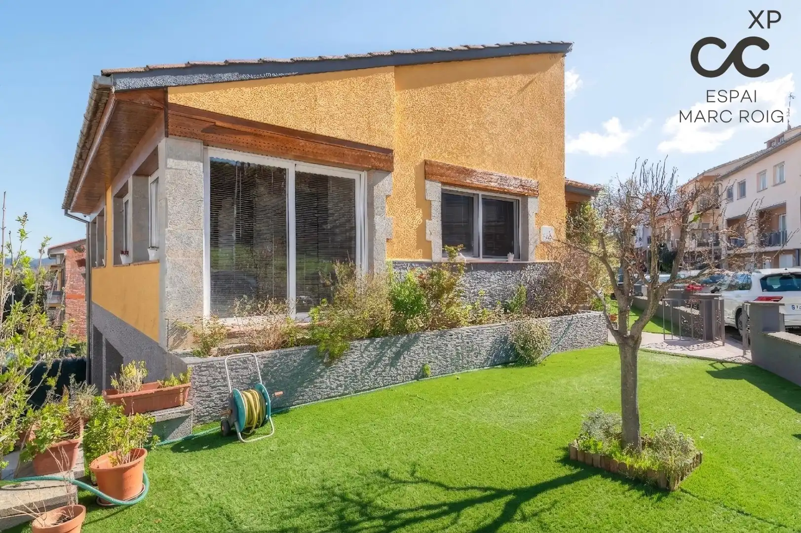 Vista exterior de Casa o chalet en venta en Olot con Calefacción, Jardín privado y Parquet