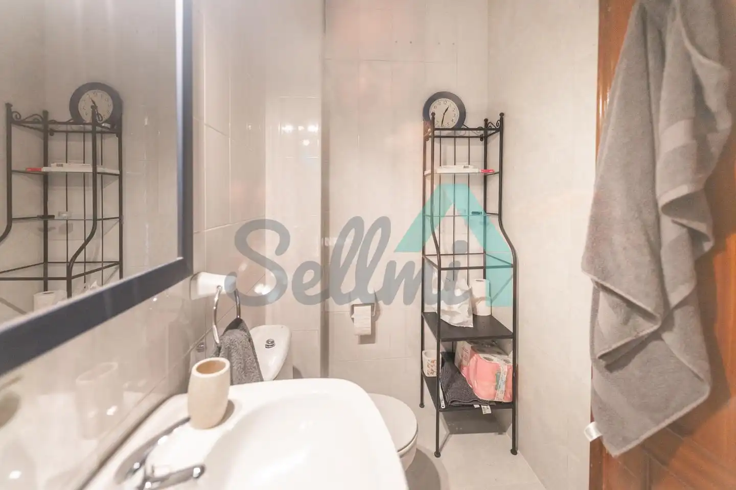 Badezimmer von Maisonette zur Miete in Oviedo  mit Heizung, Parkett und Terrasse
