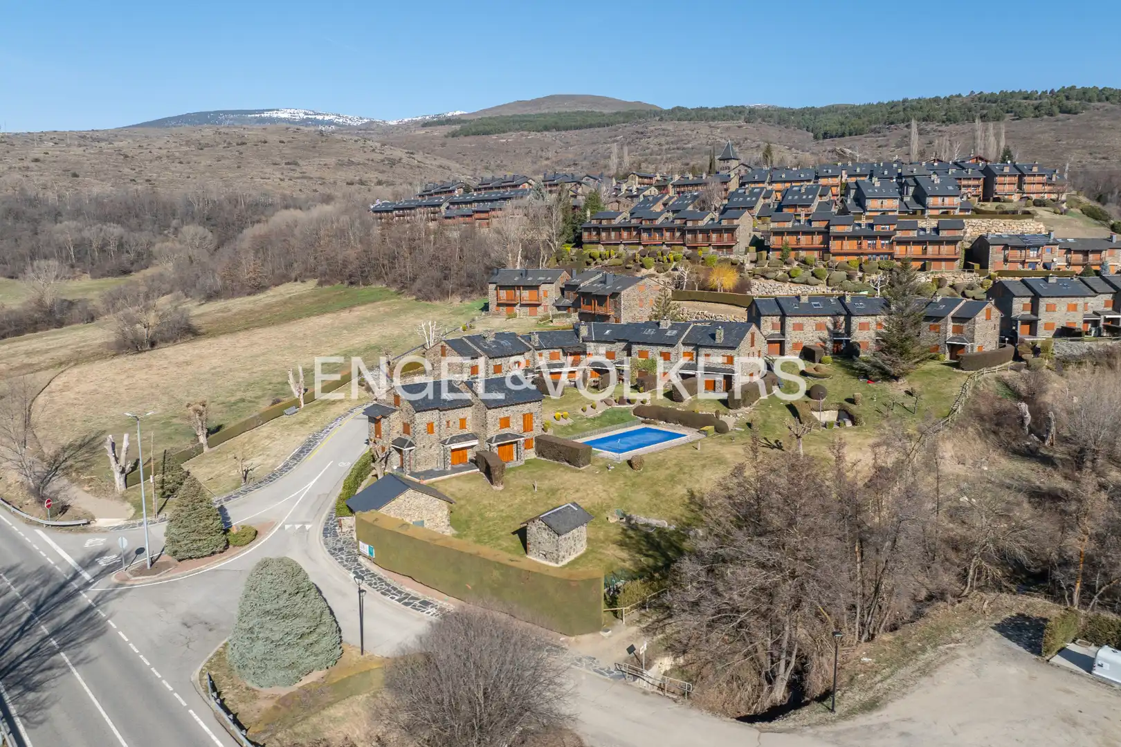 Vista exterior de Casa adosada en venta en Ger con Calefacción, Jardín privado y Parquet