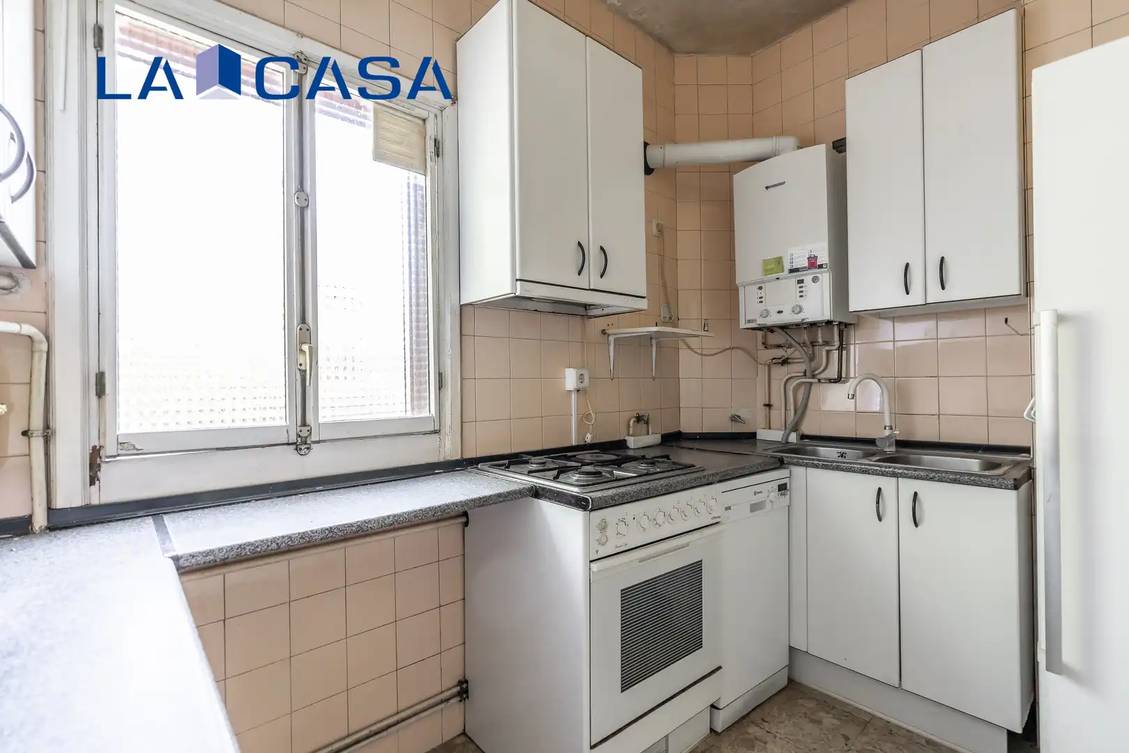 Cocina de Piso en venta en Madrid con Calefacción, Terraza y Trastero