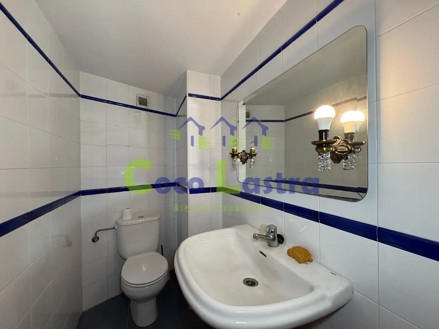 Baño de Local de alquiler en Salamanca