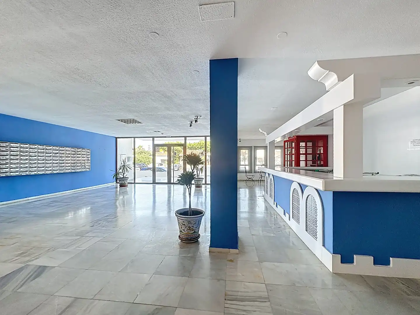 Apartamento en venta en Roquetas de Mar con Jardín privado, Terraza y Amueblado