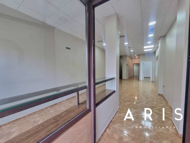 Local comercial en Alquiler en Jardines de Alhaurín - Huerta Alta - Fuensanguínea