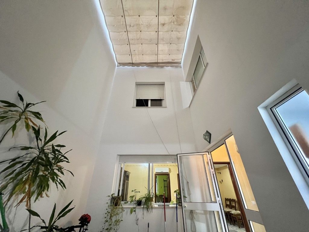 Single-family semi-detached for sale in Dos Hermanas