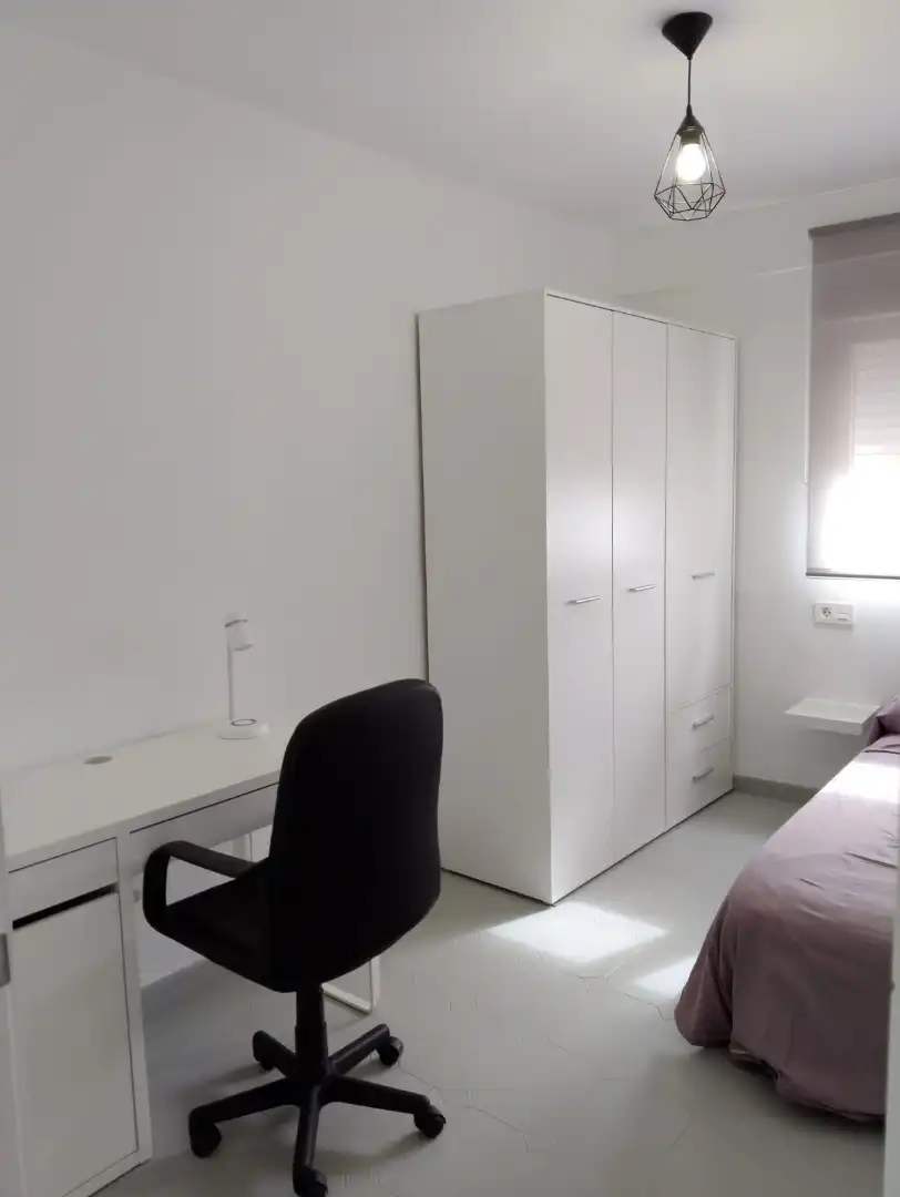 Schlafzimmer von Wohnung zur Miete in Granada mit Klimaanlage, Heizung und Terrasse