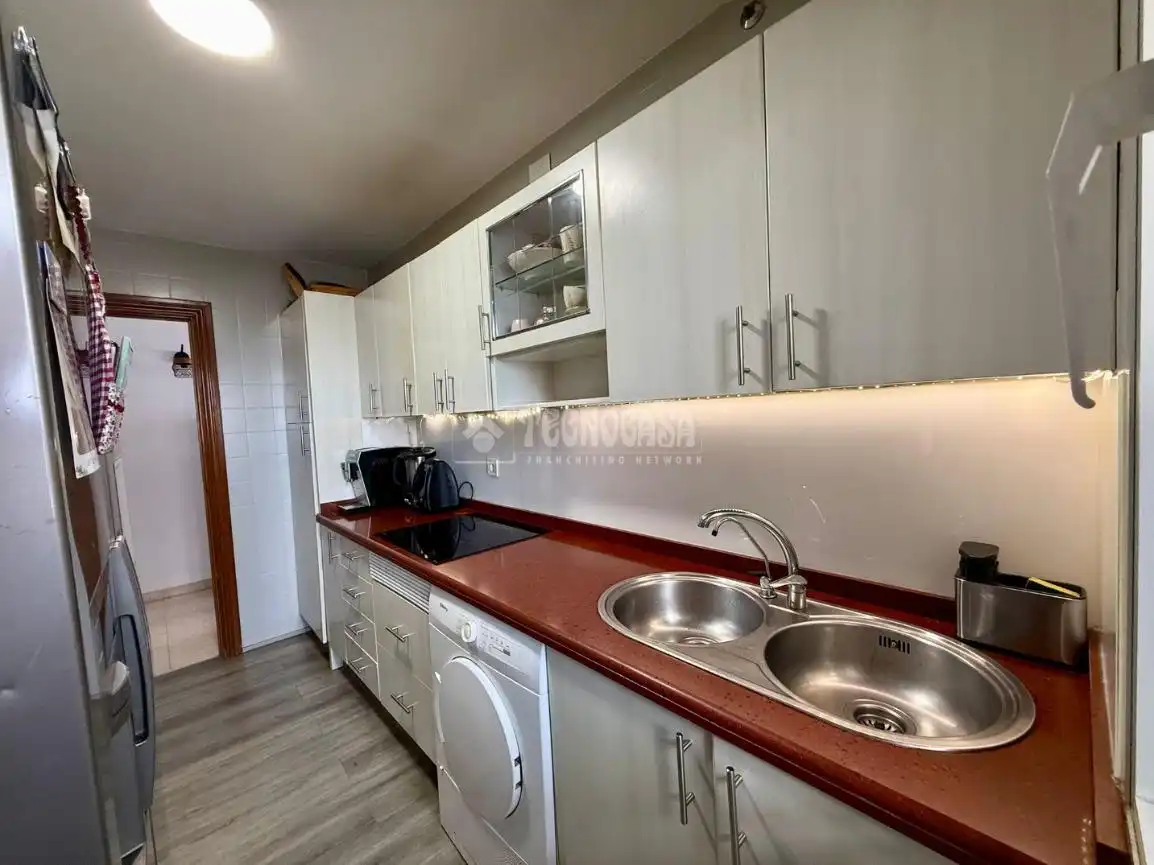 Kitchen of Flat for sale in Benalmádena  with Air Conditioner, Terrace and Furnished