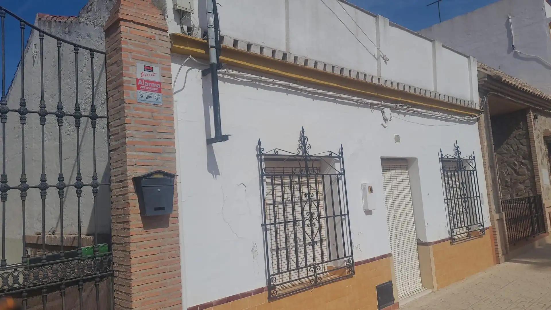 Vista exterior de Casa o xalet en venda en Tocina