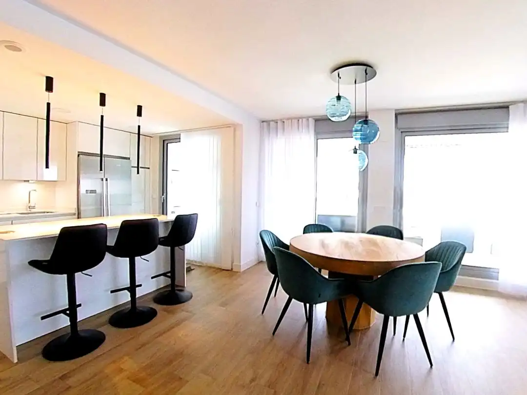 Comedor de Piso en venta en Boadilla del Monte con Aire acondicionado y Terraza