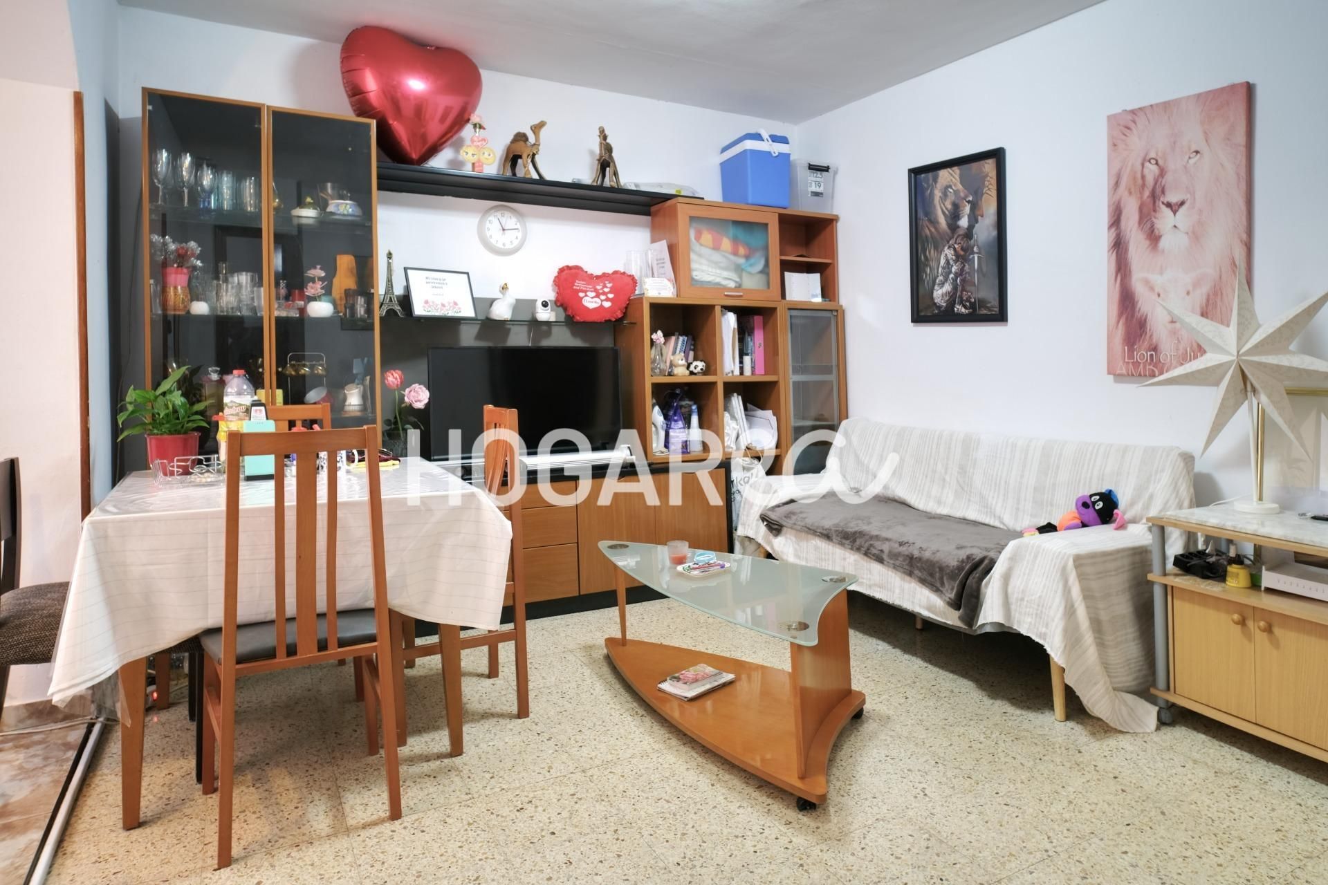 Sala d'estar de Pis en venda en L'Hospitalet de Llobregat amb Aire condicionat i Calefacció
